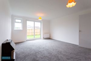 Sitting Room- click for photo gallery